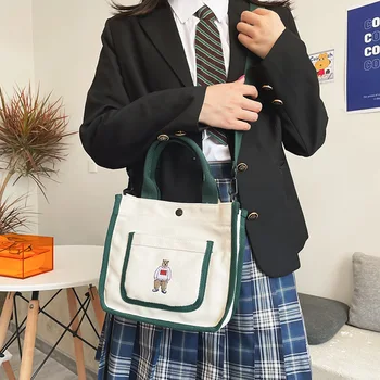Little Bear бродирани платно Handheld Crossbody малка чанта студент