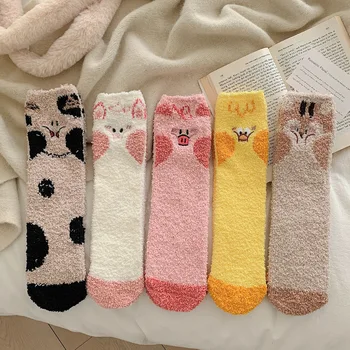 карикатура сладък животински корал чорапи жените руно топло сгъсти плюшени чорапи меки Kawaii средата тръба чорапи етаж спални чорапи 1Pair