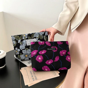 Мода Проста флорална жакардова козметична чанта Голям капацитет пътуване грим чанта Skincare чанта тоалетни принадлежности организатор грим торбичка съединител